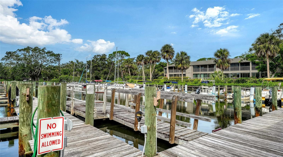Sarasota, Florida 34231, 2 Bedroom Bedrooms, ,2 Bathroombathrooms,Residential,For Sale,Pelican Cove,0,Mfra4684670