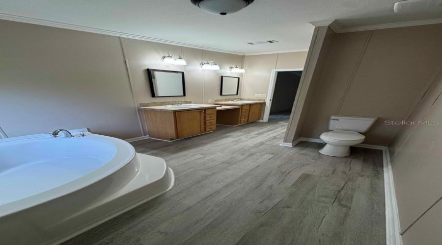 Plant City, Florida 33566, 3 Bedroom Bedrooms, ,3 Bathroombathrooms,Residential,For Sale,Kipp,0,Mfrtb8534906