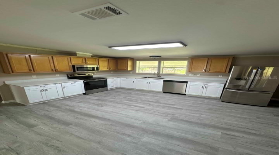 Plant City, Florida 33566, 3 Bedroom Bedrooms, ,3 Bathroombathrooms,Residential,For Sale,Kipp,0,Mfrtb8534906