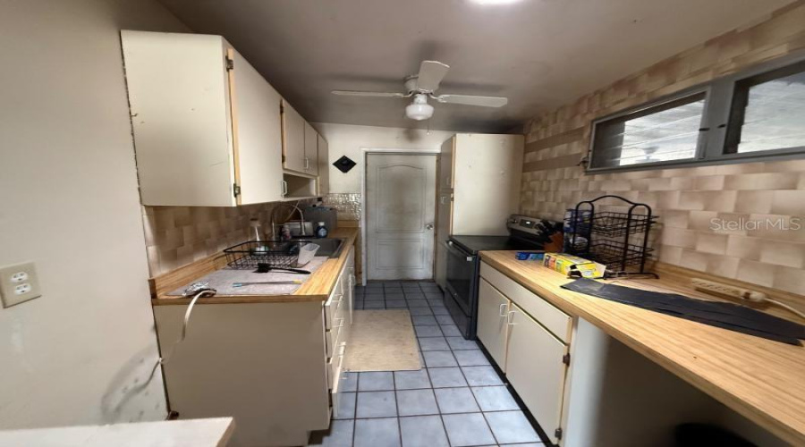 Sarasota, Florida 34232, 4 Bedroom Bedrooms, ,2 Bathroombathrooms,Residential,For Sale,Taro,0,Mfrtb8542844