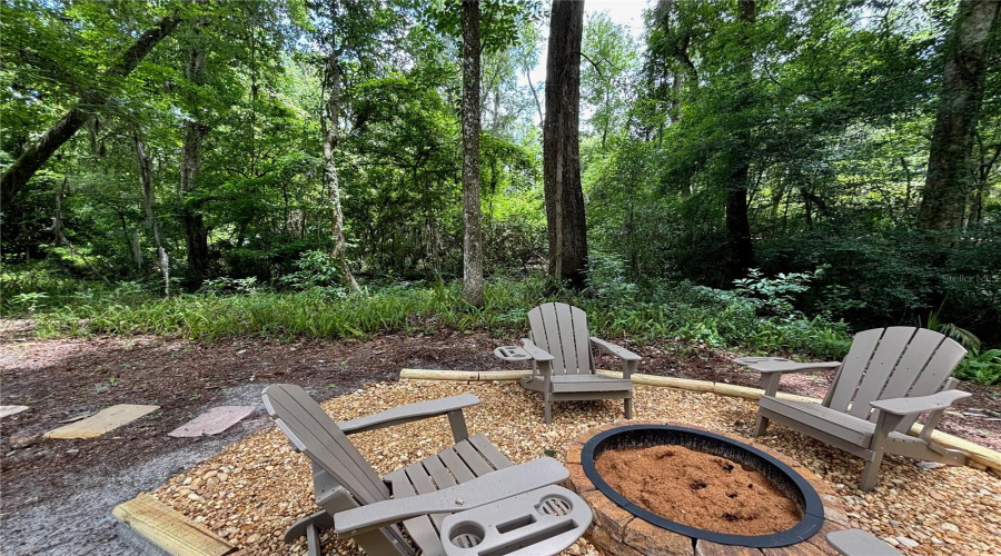 Gainesville, Florida 32606, 4 Bedroom Bedrooms, ,2 Bathroombathrooms,Residential,For Sale,33Rd,0,Mfrgc540583