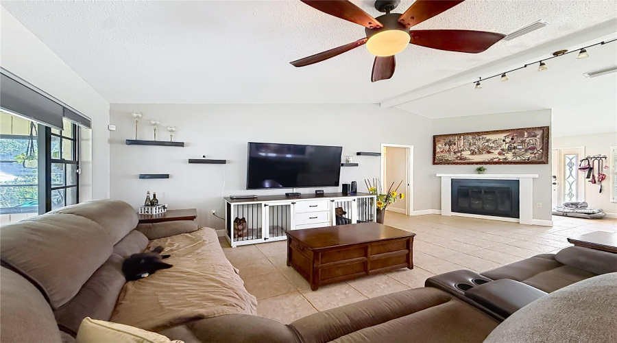 Inverness, Florida 34450, 2 Bedroom Bedrooms, ,2 Bathroombathrooms,Residential,For Sale,Cresco,0,Mfrom722946