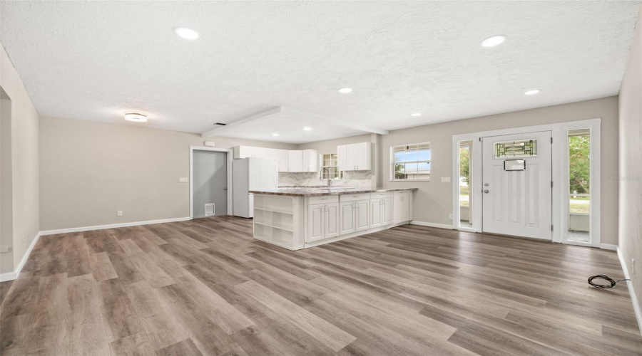 Sarasota, Florida 34231, 3 Bedroom Bedrooms, ,2 Bathroombathrooms,Residential,For Sale,Murdock,0,Mfra4687404