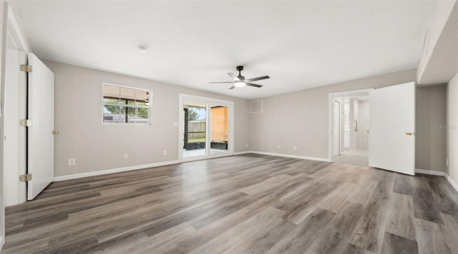 Sarasota, Florida 34231, 3 Bedroom Bedrooms, ,2 Bathroombathrooms,Residential,For Sale,Murdock,0,Mfra4687404