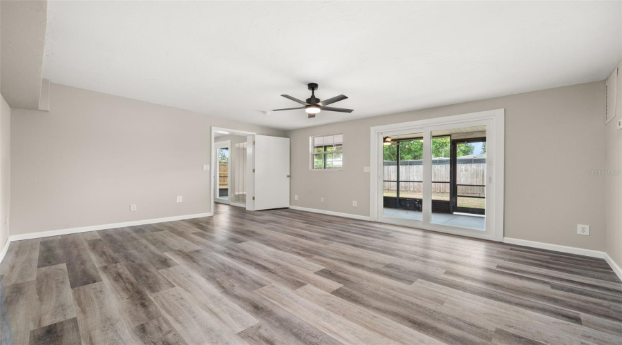 Sarasota, Florida 34231, 3 Bedroom Bedrooms, ,2 Bathroombathrooms,Residential,For Sale,Murdock,0,Mfra4687404