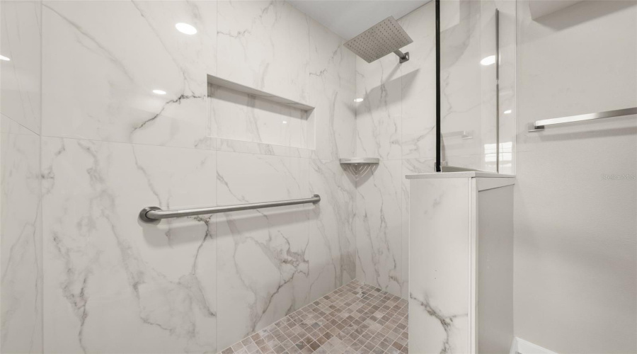 Sarasota, Florida 34231, 3 Bedroom Bedrooms, ,2 Bathroombathrooms,Residential,For Sale,Murdock,0,Mfra4687404