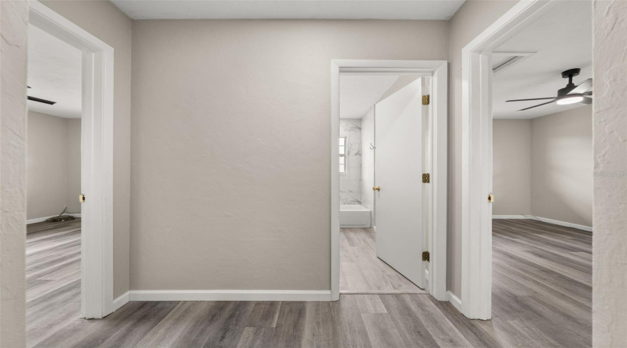 Sarasota, Florida 34231, 3 Bedroom Bedrooms, ,2 Bathroombathrooms,Residential,For Sale,Murdock,0,Mfra4687404
