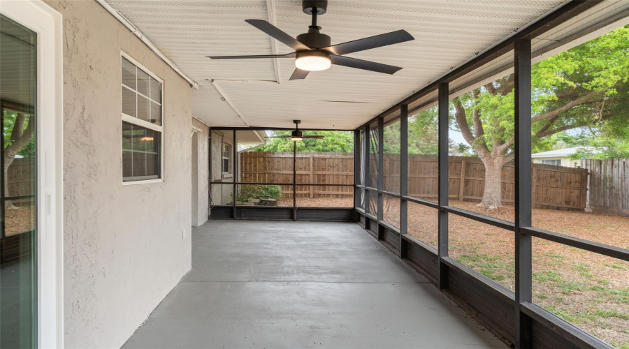 Sarasota, Florida 34231, 3 Bedroom Bedrooms, ,2 Bathroombathrooms,Residential,For Sale,Murdock,0,Mfra4687404