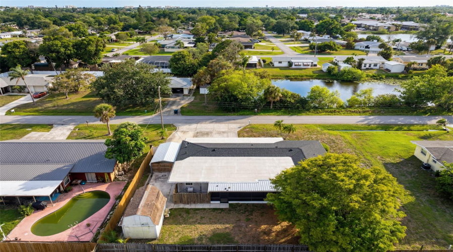 Sarasota, Florida 34231, 3 Bedroom Bedrooms, ,2 Bathroombathrooms,Residential,For Sale,Murdock,0,Mfra4687404