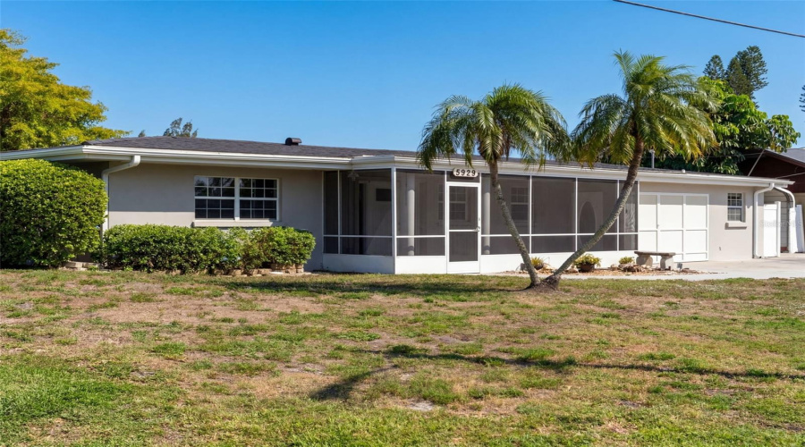 Sarasota, Florida 34231, 3 Bedroom Bedrooms, ,2 Bathroombathrooms,Residential,For Sale,Murdock,0,Mfra4687404