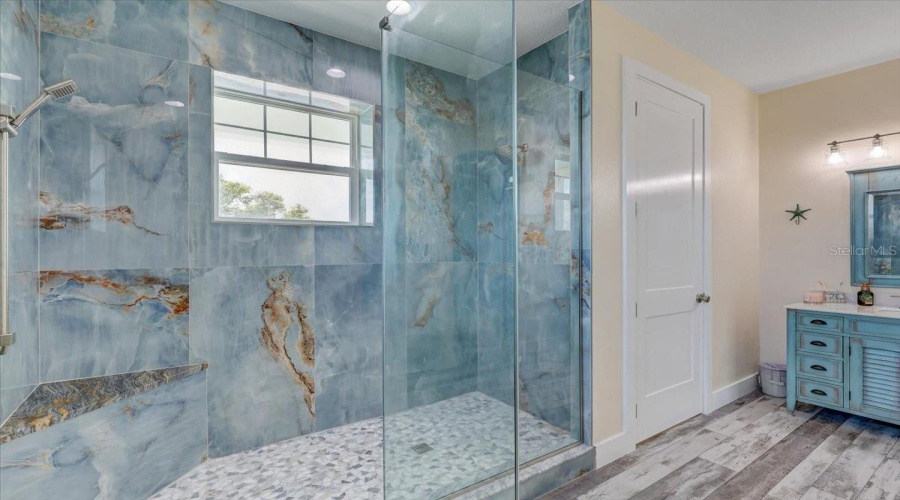 Hernando Beach, Florida 34607, 5 Bedroom Bedrooms, ,3 Bathroombathrooms,Residential,For Sale,5Th Isle,0,Mfrtb8542874