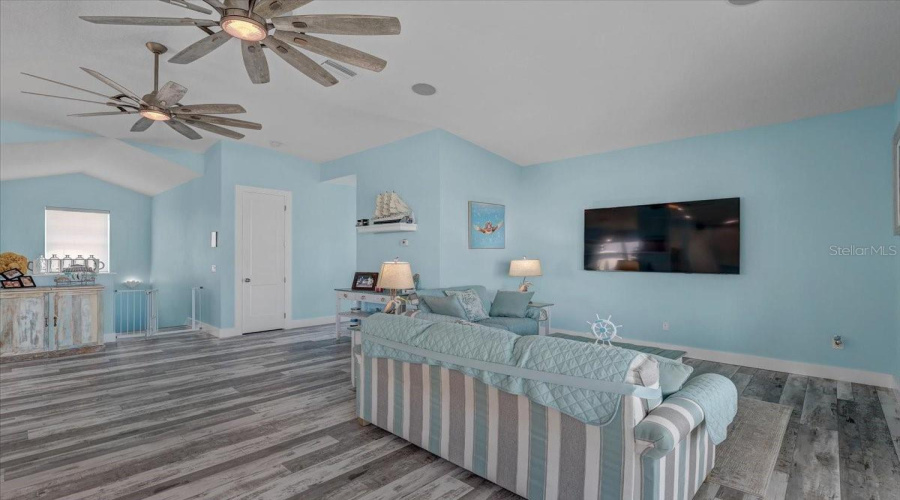 Hernando Beach, Florida 34607, 5 Bedroom Bedrooms, ,3 Bathroombathrooms,Residential,For Sale,5Th Isle,0,Mfrtb8542874