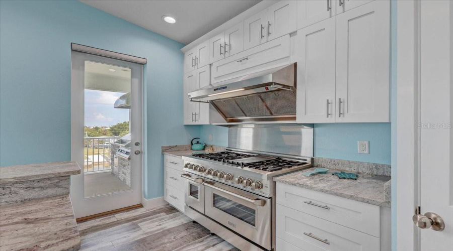 Hernando Beach, Florida 34607, 5 Bedroom Bedrooms, ,3 Bathroombathrooms,Residential,For Sale,5Th Isle,0,Mfrtb8542874
