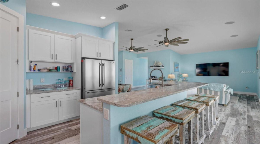 Hernando Beach, Florida 34607, 5 Bedroom Bedrooms, ,3 Bathroombathrooms,Residential,For Sale,5Th Isle,0,Mfrtb8542874