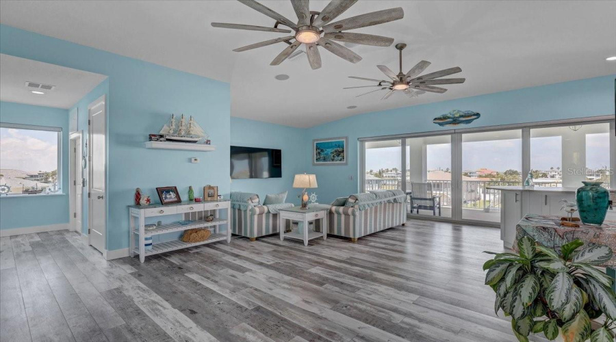 Hernando Beach, Florida 34607, 5 Bedroom Bedrooms, ,3 Bathroombathrooms,Residential,For Sale,5Th Isle,0,Mfrtb8542874
