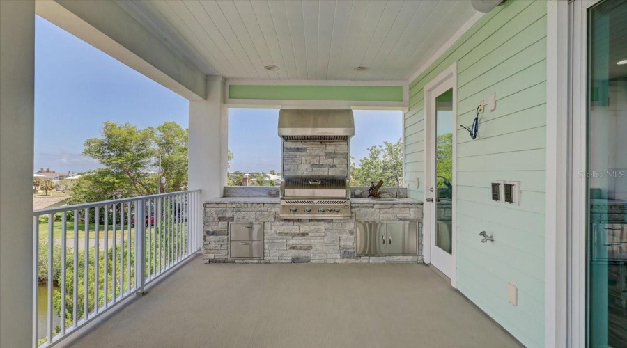Hernando Beach, Florida 34607, 5 Bedroom Bedrooms, ,3 Bathroombathrooms,Residential,For Sale,5Th Isle,0,Mfrtb8542874
