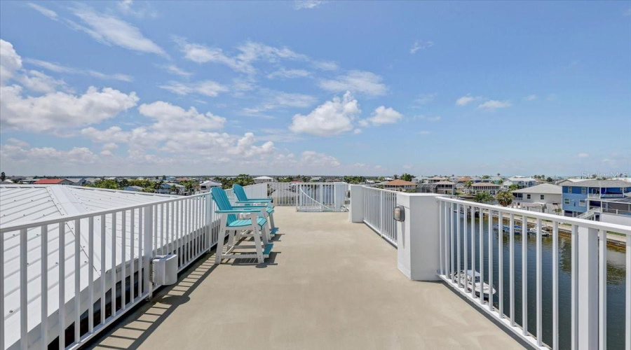 Hernando Beach, Florida 34607, 5 Bedroom Bedrooms, ,3 Bathroombathrooms,Residential,For Sale,5Th Isle,0,Mfrtb8542874