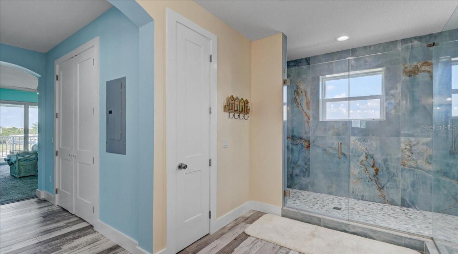 Hernando Beach, Florida 34607, 5 Bedroom Bedrooms, ,3 Bathroombathrooms,Residential,For Sale,5Th Isle,0,Mfrtb8542874