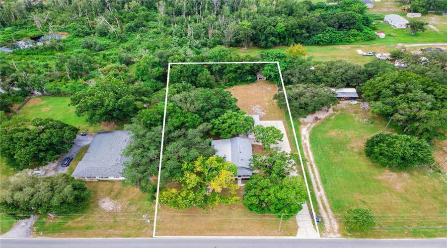Auburndale, Florida 33823, 3 Bedroom Bedrooms, ,2 Bathroombathrooms,Residential,For Sale,Denton,0,Mfro6433228