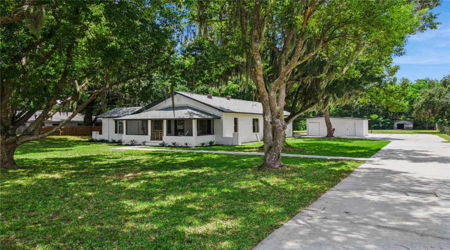 Auburndale, Florida 33823, 3 Bedroom Bedrooms, ,2 Bathroombathrooms,Residential,For Sale,Denton,0,Mfro6433228