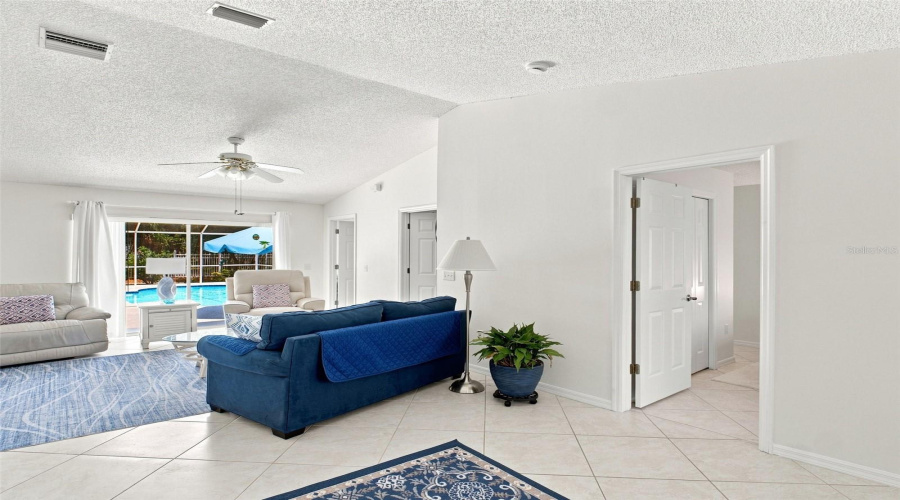 Tarpon Springs, Florida 34689, 4 Bedroom Bedrooms, ,4 Bathroombathrooms,Residential,For Sale,Florida,0,Mfrtb8535842