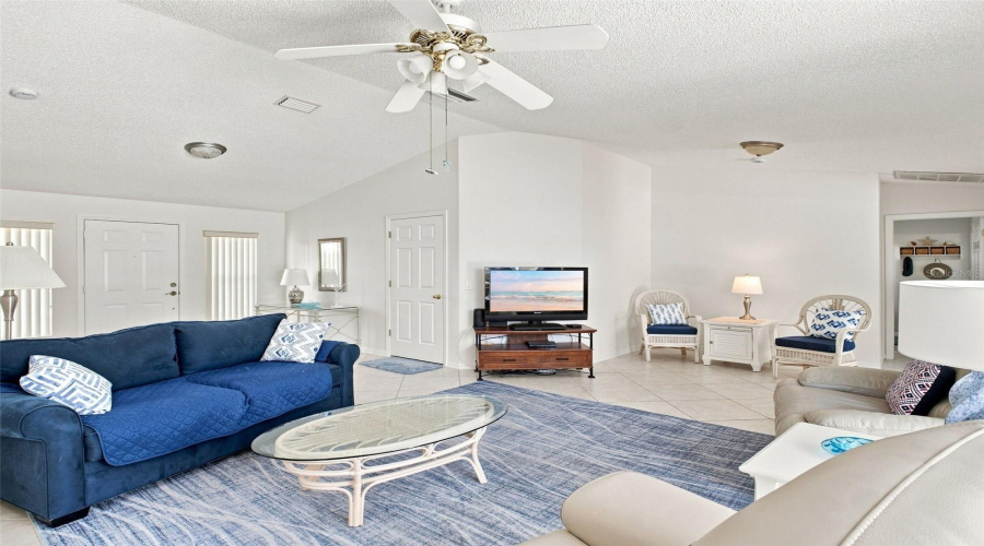 Tarpon Springs, Florida 34689, 4 Bedroom Bedrooms, ,4 Bathroombathrooms,Residential,For Sale,Florida,0,Mfrtb8535842
