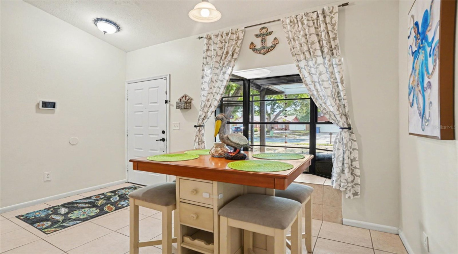 Valrico, Florida 33596, 5 Bedroom Bedrooms, ,2 Bathroombathrooms,Residential,For Sale,Spring Way,0,Mfrtb8500960