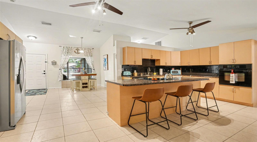 Valrico, Florida 33596, 5 Bedroom Bedrooms, ,2 Bathroombathrooms,Residential,For Sale,Spring Way,0,Mfrtb8500960