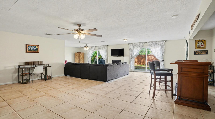 Valrico, Florida 33596, 5 Bedroom Bedrooms, ,2 Bathroombathrooms,Residential,For Sale,Spring Way,0,Mfrtb8500960