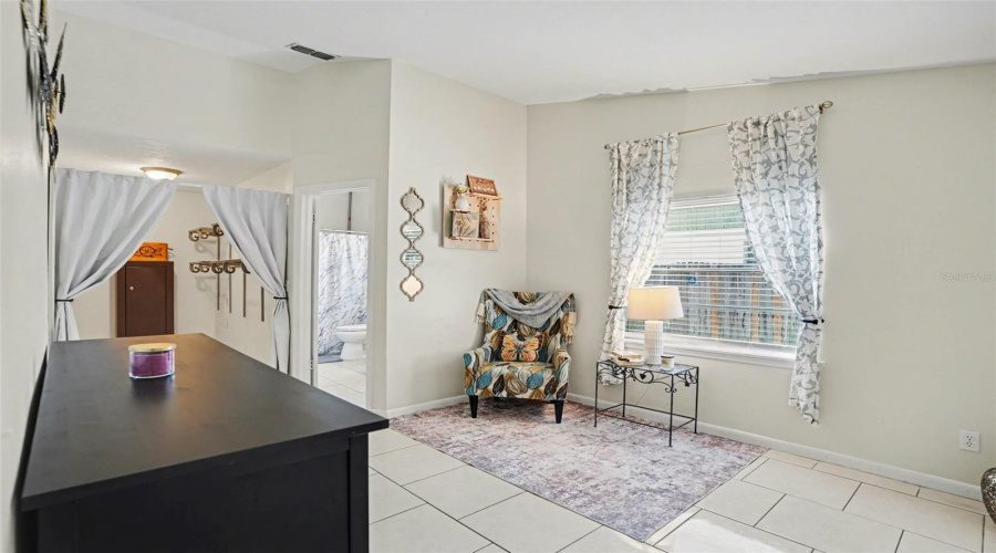 Valrico, Florida 33596, 5 Bedroom Bedrooms, ,2 Bathroombathrooms,Residential,For Sale,Spring Way,0,Mfrtb8500960