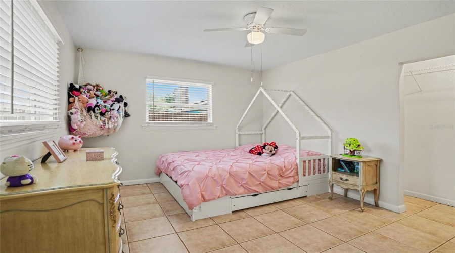 Valrico, Florida 33596, 5 Bedroom Bedrooms, ,2 Bathroombathrooms,Residential,For Sale,Spring Way,0,Mfrtb8500960