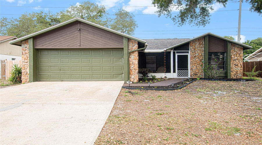 Valrico, Florida 33596, 5 Bedroom Bedrooms, ,2 Bathroombathrooms,Residential,For Sale,Spring Way,0,Mfrtb8500960