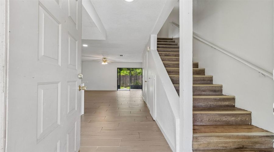 Tampa, Florida 33614, 2 Bedroom Bedrooms, ,1 Bathroombathrooms,Residential,For Sale,Oak Limb,0,Mfrtb8529951