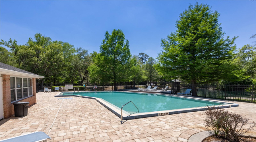 Gainesville, Florida 32607, 2 Bedroom Bedrooms, ,2 Bathroombathrooms,Residential,For Sale,48Th,0,Mfrgc542715