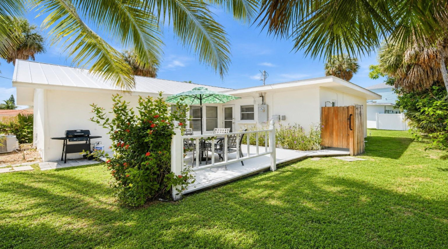 Holmes Beach, Florida 34217, 3 Bedroom Bedrooms, ,2 Bathroombathrooms,Residential,For Sale,75Th,0,Mfra4700904