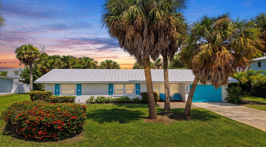 Holmes Beach, Florida 34217, 3 Bedroom Bedrooms, ,2 Bathroombathrooms,Residential,For Sale,75Th,0,Mfra4700904