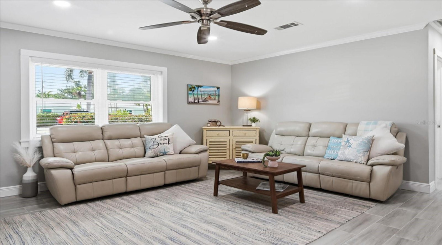 Holmes Beach, Florida 34217, 3 Bedroom Bedrooms, ,2 Bathroombathrooms,Residential,For Sale,75Th,0,Mfra4700904