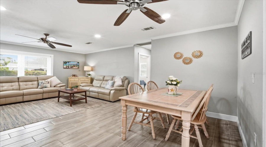 Holmes Beach, Florida 34217, 3 Bedroom Bedrooms, ,2 Bathroombathrooms,Residential,For Sale,75Th,0,Mfra4700904