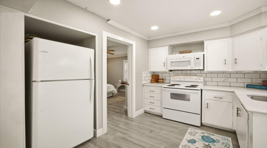 Holmes Beach, Florida 34217, 3 Bedroom Bedrooms, ,2 Bathroombathrooms,Residential,For Sale,75Th,0,Mfra4700904