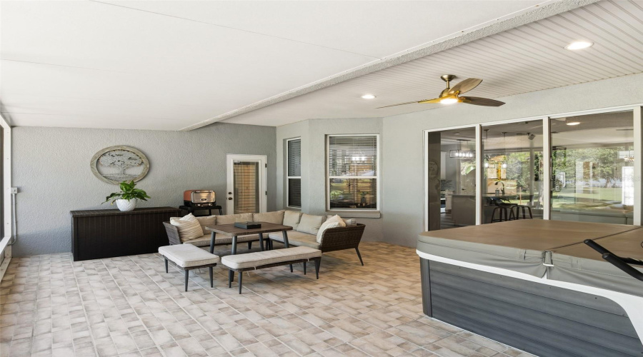 Clermont, Florida 34711, 4 Bedroom Bedrooms, ,3 Bathroombathrooms,Residential,For Sale,Montevista,0,Mfrg5116999