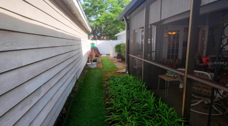 Plant City, Florida 33563, 2 Bedroom Bedrooms, ,2 Bathroombathrooms,Residential,For Sale,Walden Oaks,0,Mfrtb8490489