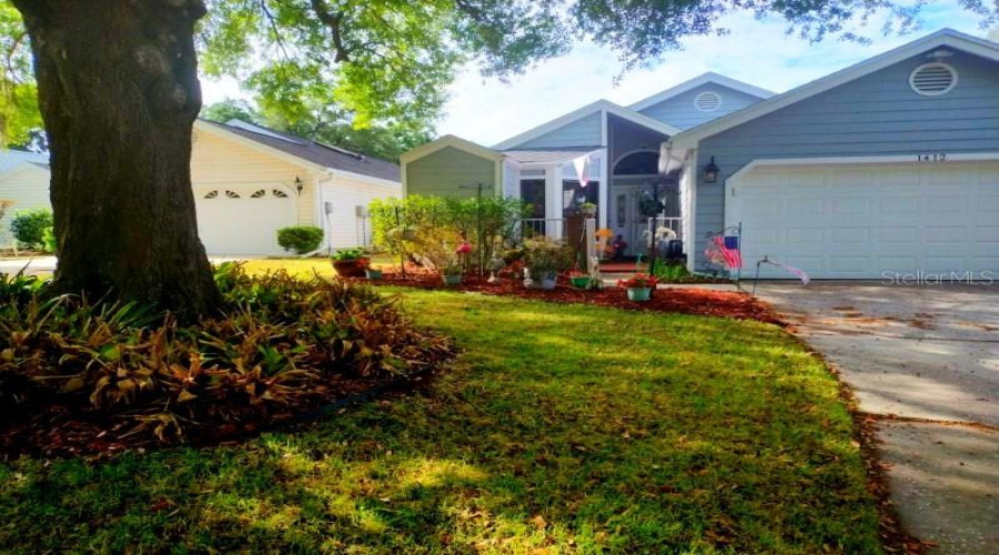 Plant City, Florida 33563, 2 Bedroom Bedrooms, ,2 Bathroombathrooms,Residential,For Sale,Walden Oaks,0,Mfrtb8490489