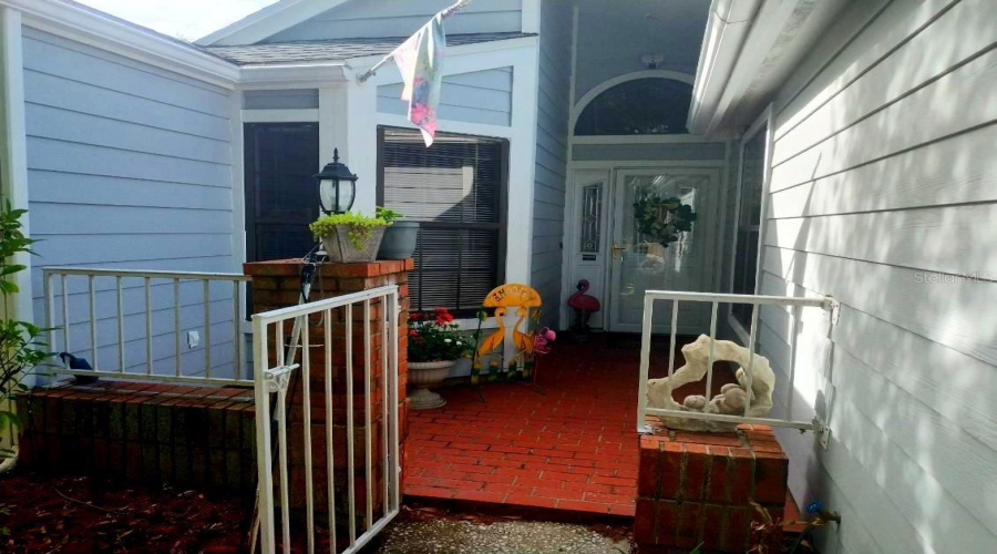 Plant City, Florida 33563, 2 Bedroom Bedrooms, ,2 Bathroombathrooms,Residential,For Sale,Walden Oaks,0,Mfrtb8490489