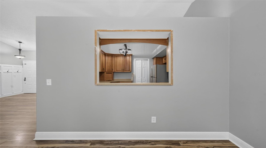 Oviedo, Florida 32765, 3 Bedroom Bedrooms, ,2 Bathroombathrooms,Residential,For Sale,Ward,0,Mfro6435121
