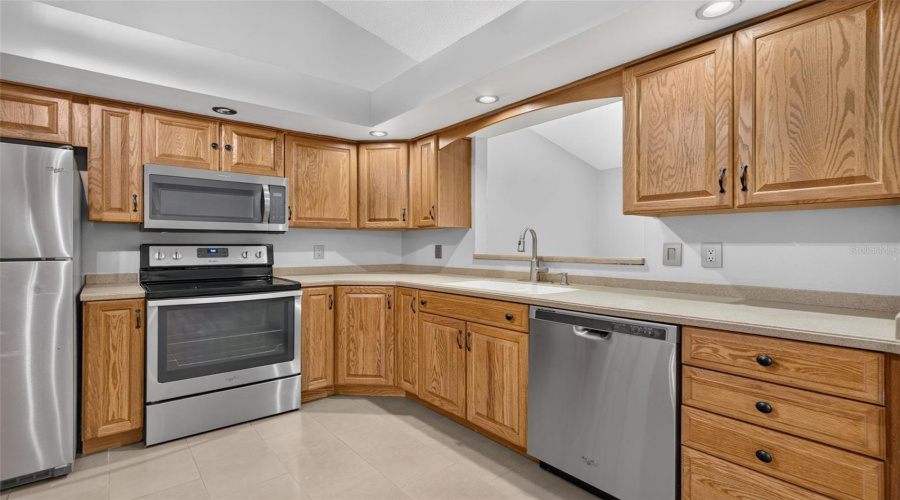 Oviedo, Florida 32765, 3 Bedroom Bedrooms, ,2 Bathroombathrooms,Residential,For Sale,Ward,0,Mfro6435121