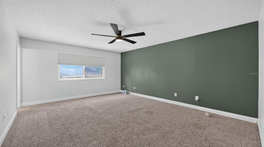 Oviedo, Florida 32765, 3 Bedroom Bedrooms, ,2 Bathroombathrooms,Residential,For Sale,Ward,0,Mfro6435121