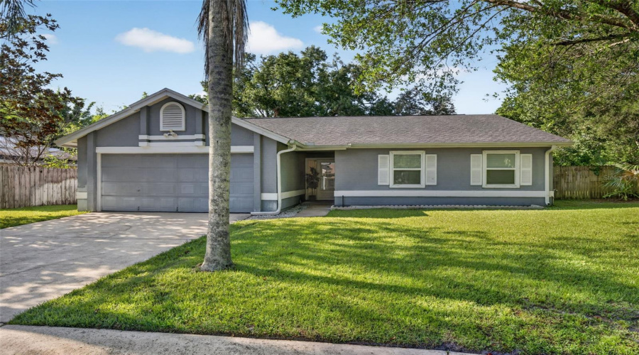 Oviedo, Florida 32765, 3 Bedroom Bedrooms, ,2 Bathroombathrooms,Residential,For Sale,Ward,0,Mfro6435121