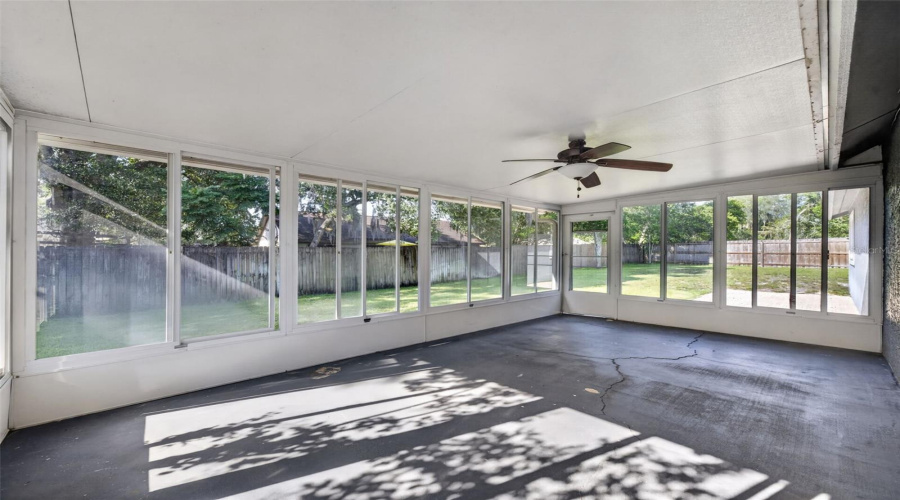 Oviedo, Florida 32765, 3 Bedroom Bedrooms, ,2 Bathroombathrooms,Residential,For Sale,Ward,0,Mfro6435121