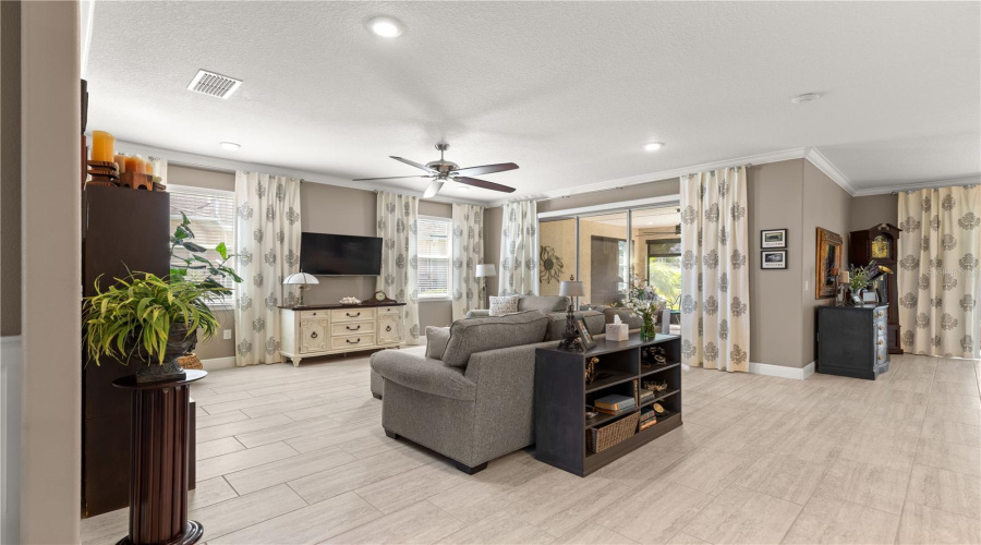 Ocala, Florida 34481, 3 Bedroom Bedrooms, ,3 Bathroombathrooms,Residential,For Sale,89Th,0,Mfrom711542