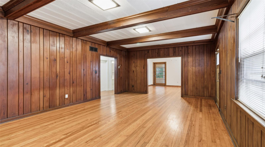 Gainesville, Florida 32607, 4 Bedroom Bedrooms, ,2 Bathroombathrooms,Residential,For Sale,3Rd,0,Mfrgc539726